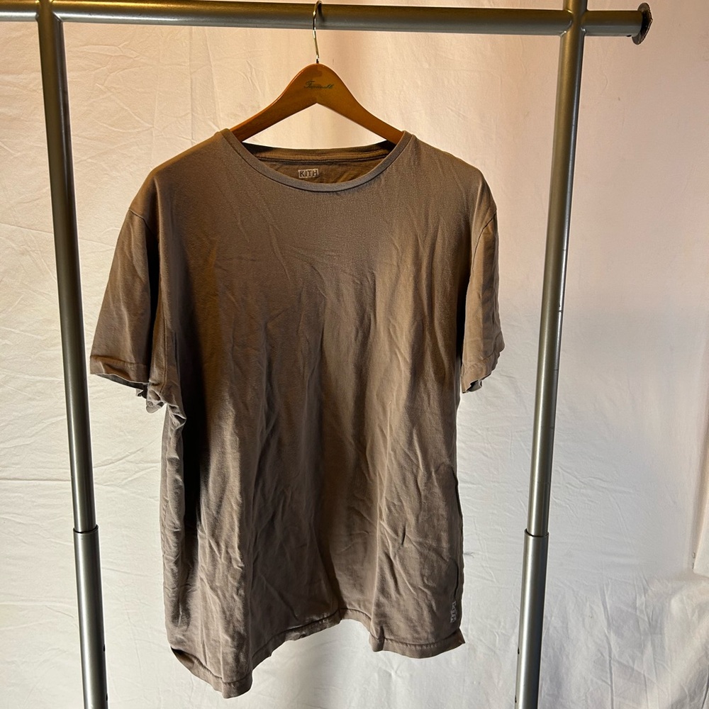 Kith Men's Brown T-Shirt
